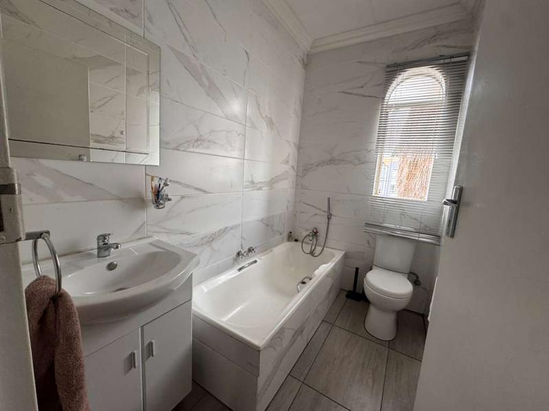 3 Bedroom Property for Sale in Verwoerdpark Gauteng