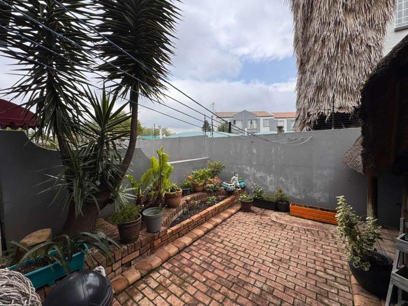 3 Bedroom Property for Sale in Verwoerdpark Gauteng