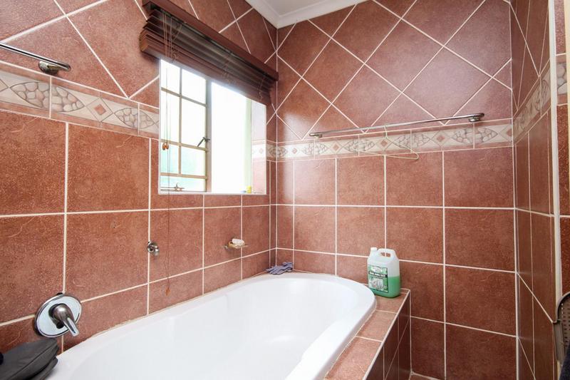 3 Bedroom Property for Sale in Thatchfield Gauteng