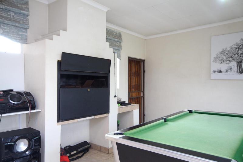 3 Bedroom Property for Sale in Thatchfield Gauteng
