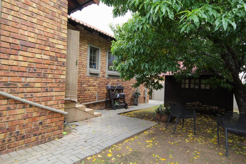 3 Bedroom Property for Sale in Thatchfield Gauteng