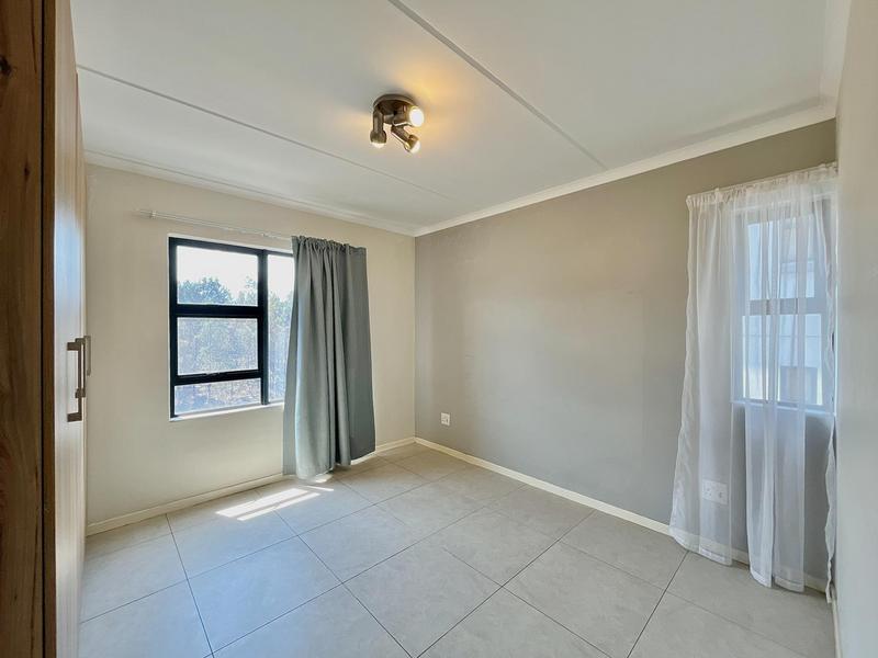 To Let 1 Bedroom Property for Rent in Modderfontein Gauteng