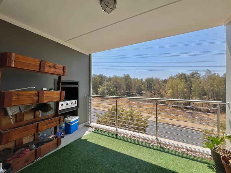 To Let 1 Bedroom Property for Rent in Modderfontein Gauteng