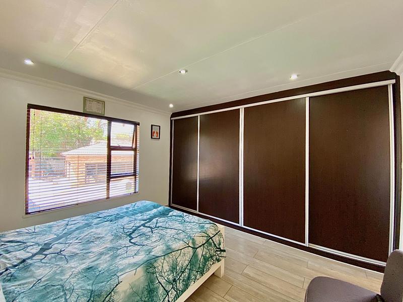 3 Bedroom Property for Sale in Allens Nek Gauteng