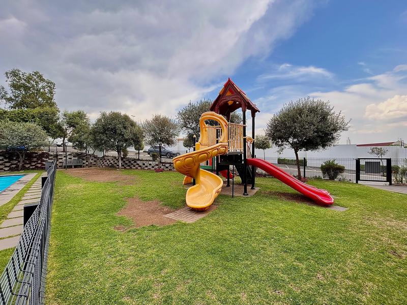 2 Bedroom Property for Sale in Petervale Gauteng