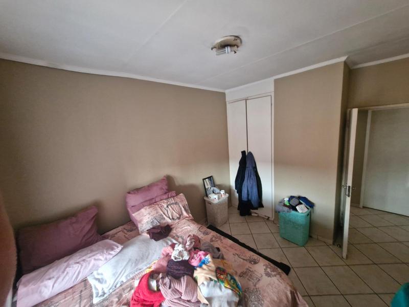 3 Bedroom Property for Sale in Klippoortje Gauteng
