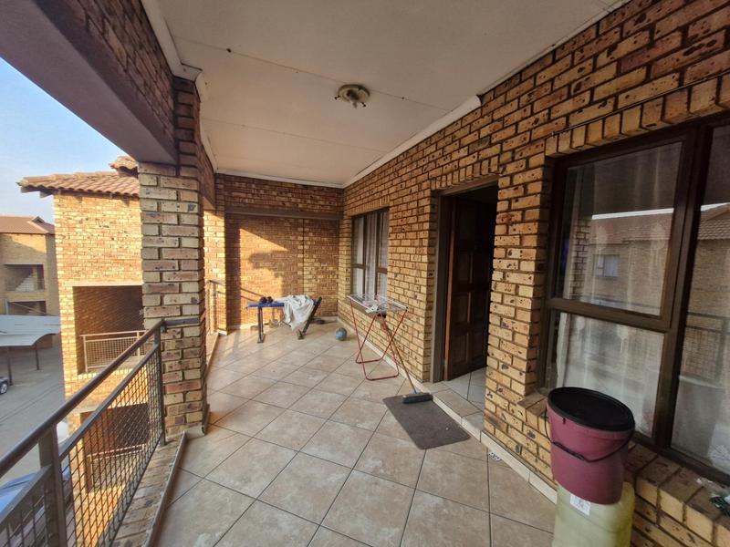 3 Bedroom Property for Sale in Klippoortje Gauteng