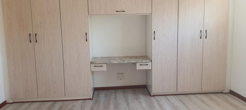 To Let 3 Bedroom Property for Rent in Hillside Gauteng