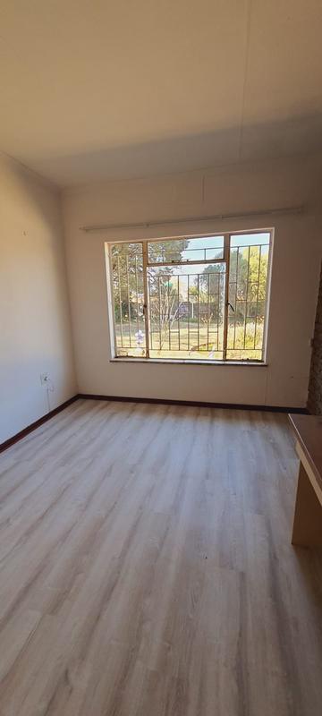 To Let 3 Bedroom Property for Rent in Hillside Gauteng