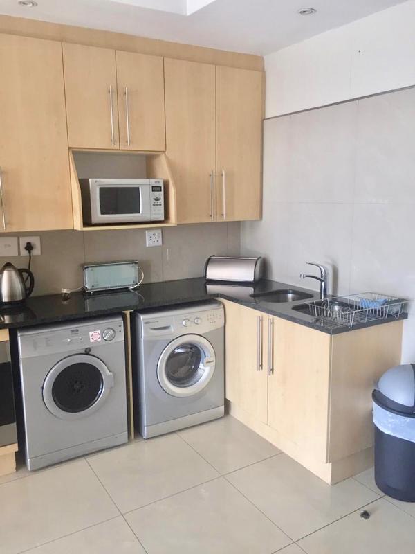 To Let 2 Bedroom Property for Rent in Sandown Gauteng