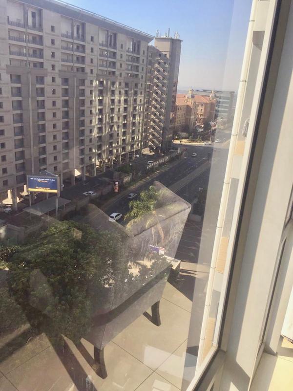 To Let 2 Bedroom Property for Rent in Sandown Gauteng