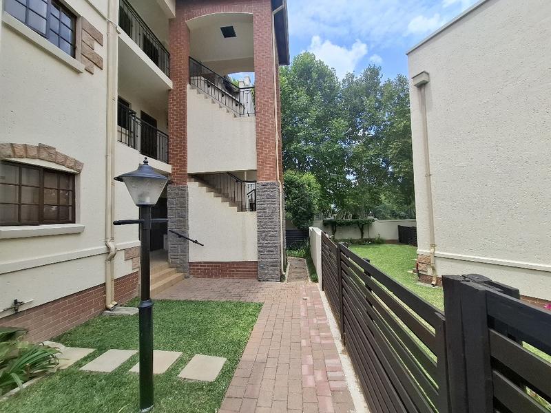 1 Bedroom Property for Sale in Lonehill Gauteng