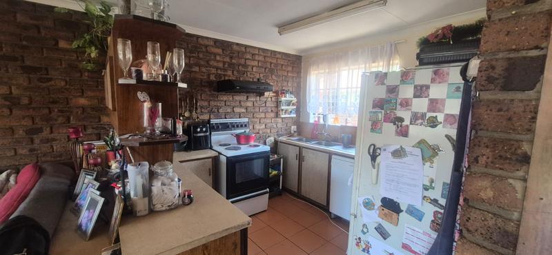 2 Bedroom Property for Sale in Witpoortjie Gauteng