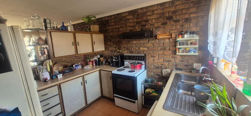 2 Bedroom Property for Sale in Witpoortjie Gauteng