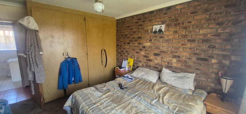 2 Bedroom Property for Sale in Witpoortjie Gauteng