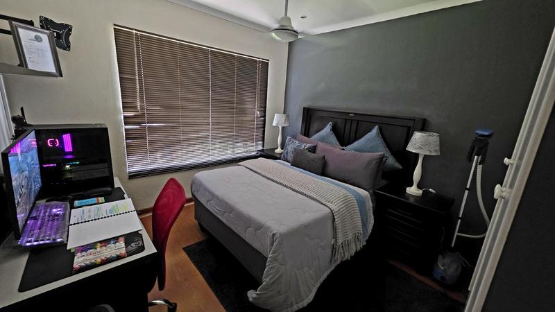 2 Bedroom Property for Sale in Annlin Gauteng