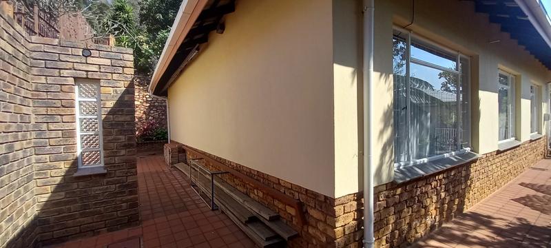 3 Bedroom Property for Sale in Magalieskruin Gauteng