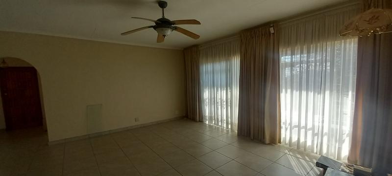 3 Bedroom Property for Sale in Magalieskruin Gauteng