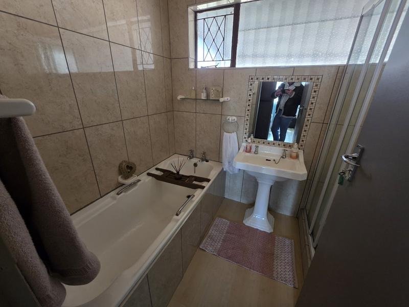 3 Bedroom Property for Sale in Sinoville Gauteng