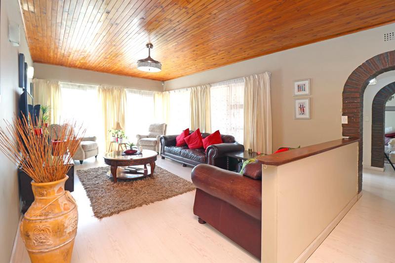 4 Bedroom Property for Sale in Discovery Gauteng