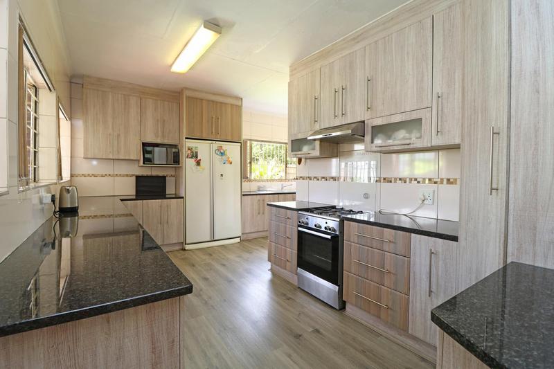 4 Bedroom Property for Sale in Discovery Gauteng