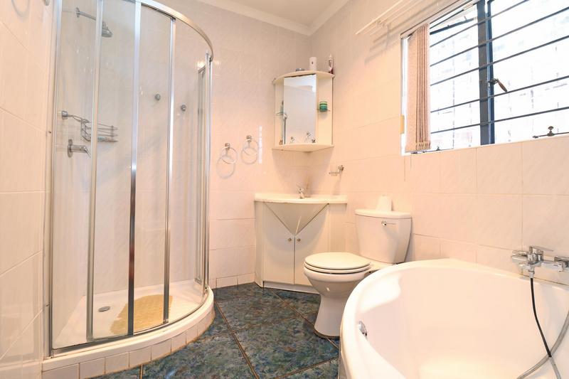 4 Bedroom Property for Sale in Discovery Gauteng