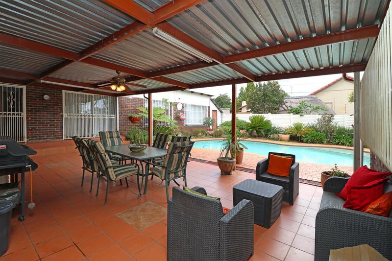 4 Bedroom Property for Sale in Discovery Gauteng