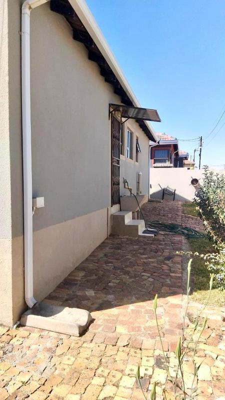 To Let 3 Bedroom Property for Rent in Kagiso Gauteng