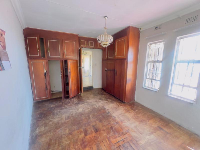 2 Bedroom Property for Sale in Diepkloof Gauteng