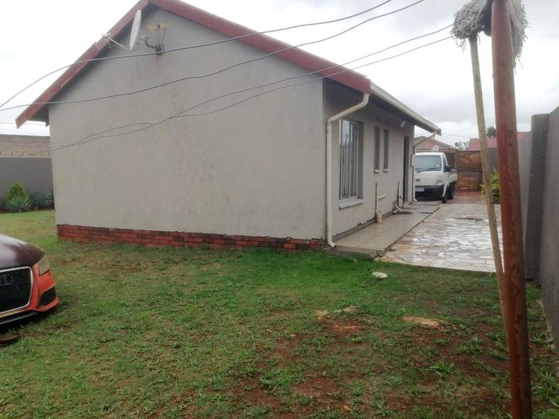 3 Bedroom Property for Sale in Protea Glen Gauteng