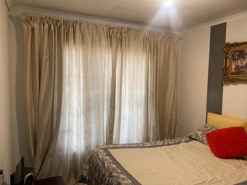 3 Bedroom Property for Sale in Protea Glen Gauteng