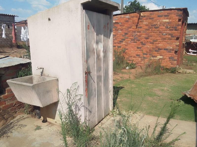 2 Bedroom Property for Sale in Tsakane Gauteng