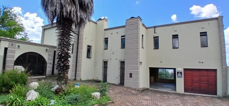 4 Bedroom Property for Sale in Ontdekkerspark Gauteng