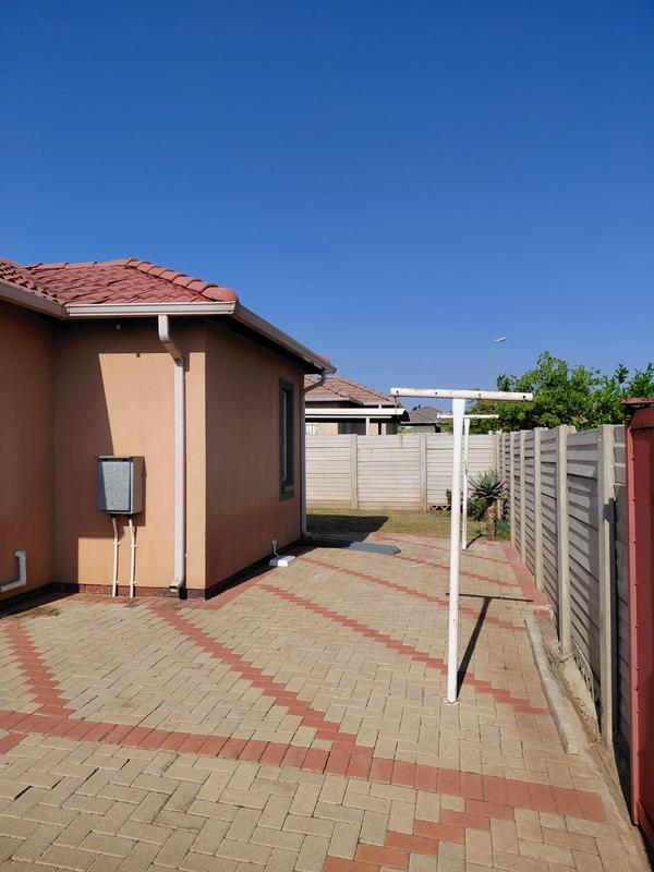 3 Bedroom Property for Sale in Sky City Gauteng