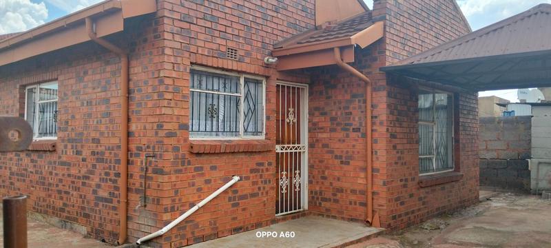 3 Bedroom Property for Sale in Tokoza Gauteng