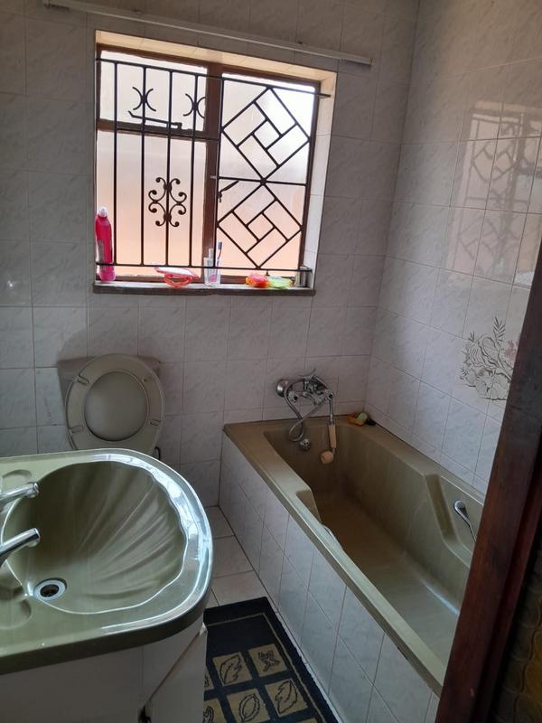 3 Bedroom Property for Sale in Tokoza Gauteng