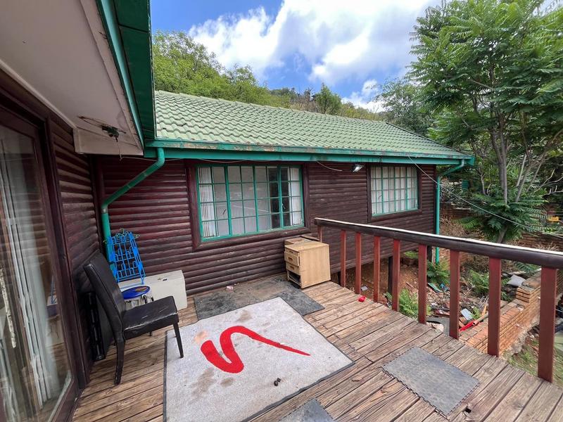 5 Bedroom Property for Sale in Bassonia Gauteng