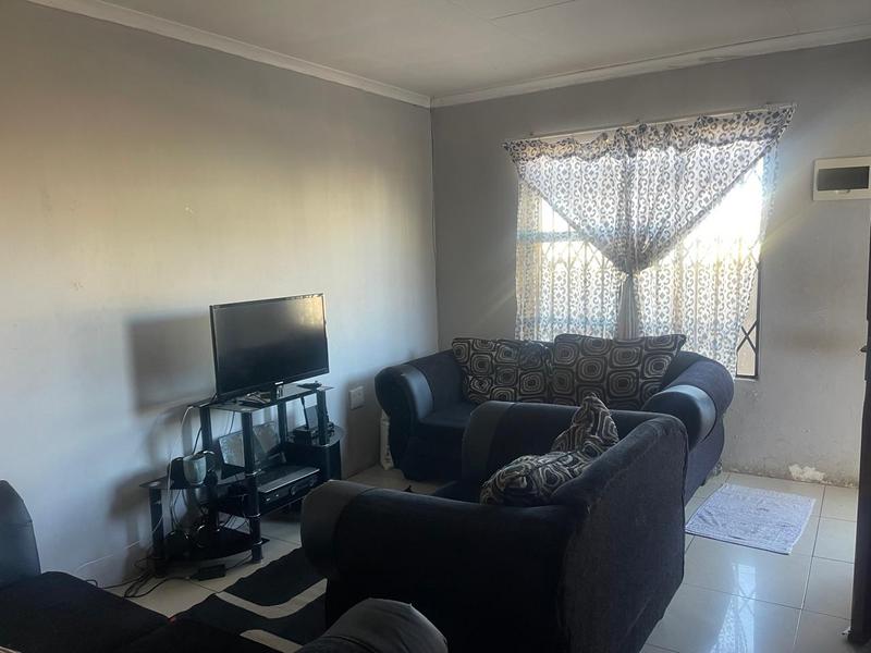 2 Bedroom Property for Sale in Fleurhof Gauteng