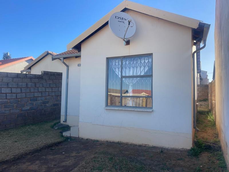 2 Bedroom Property for Sale in Fleurhof Gauteng