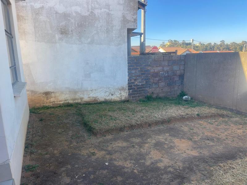2 Bedroom Property for Sale in Fleurhof Gauteng