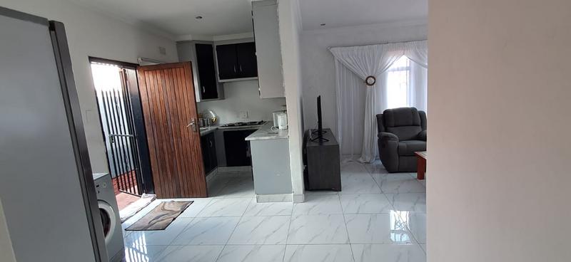 3 Bedroom Property for Sale in Protea North Gauteng