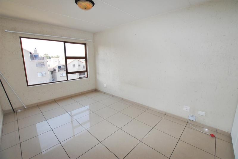 1 Bedroom Property for Sale in Sunninghill Gauteng