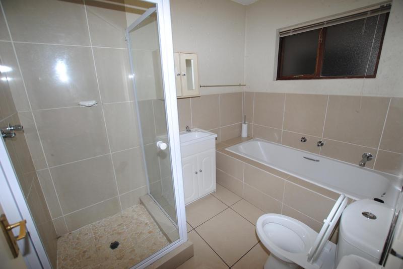 1 Bedroom Property for Sale in Sunninghill Gauteng