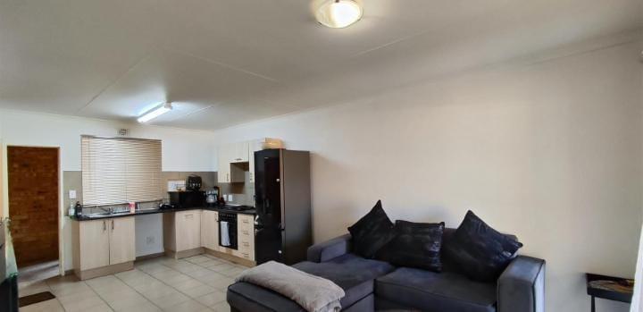 3 Bedroom Property for Sale in Albertsdal Gauteng