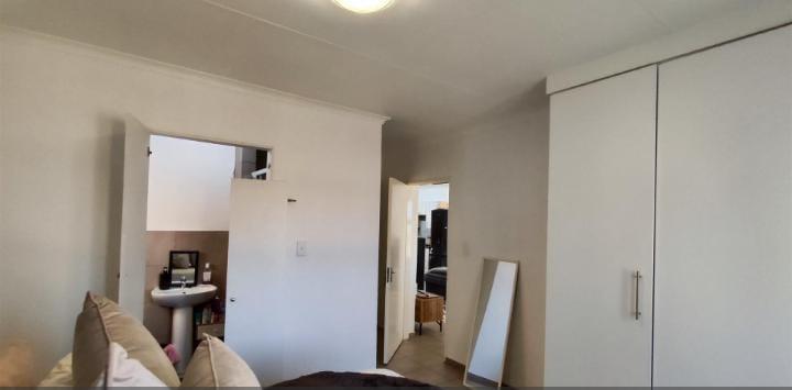 3 Bedroom Property for Sale in Albertsdal Gauteng