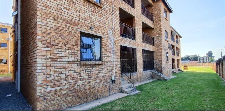 3 Bedroom Property for Sale in Albertsdal Gauteng