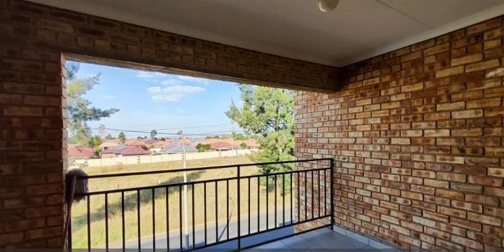 3 Bedroom Property for Sale in Albertsdal Gauteng