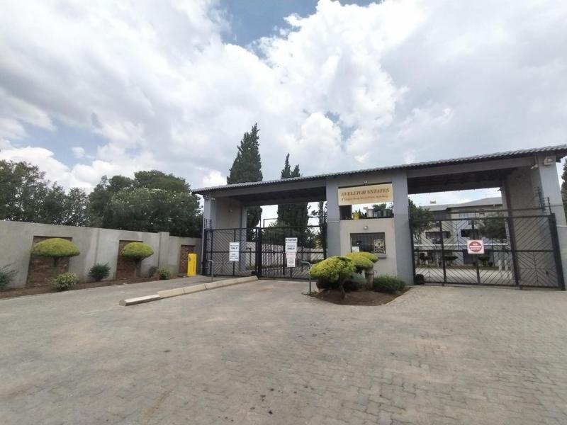 2 Bedroom Property for Sale in Eveleigh Gauteng
