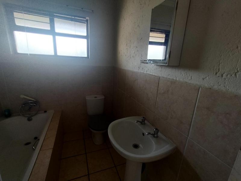 2 Bedroom Property for Sale in Eveleigh Gauteng