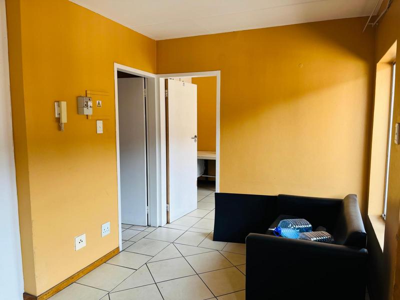 2 Bedroom Property for Sale in Braamfontein Gauteng